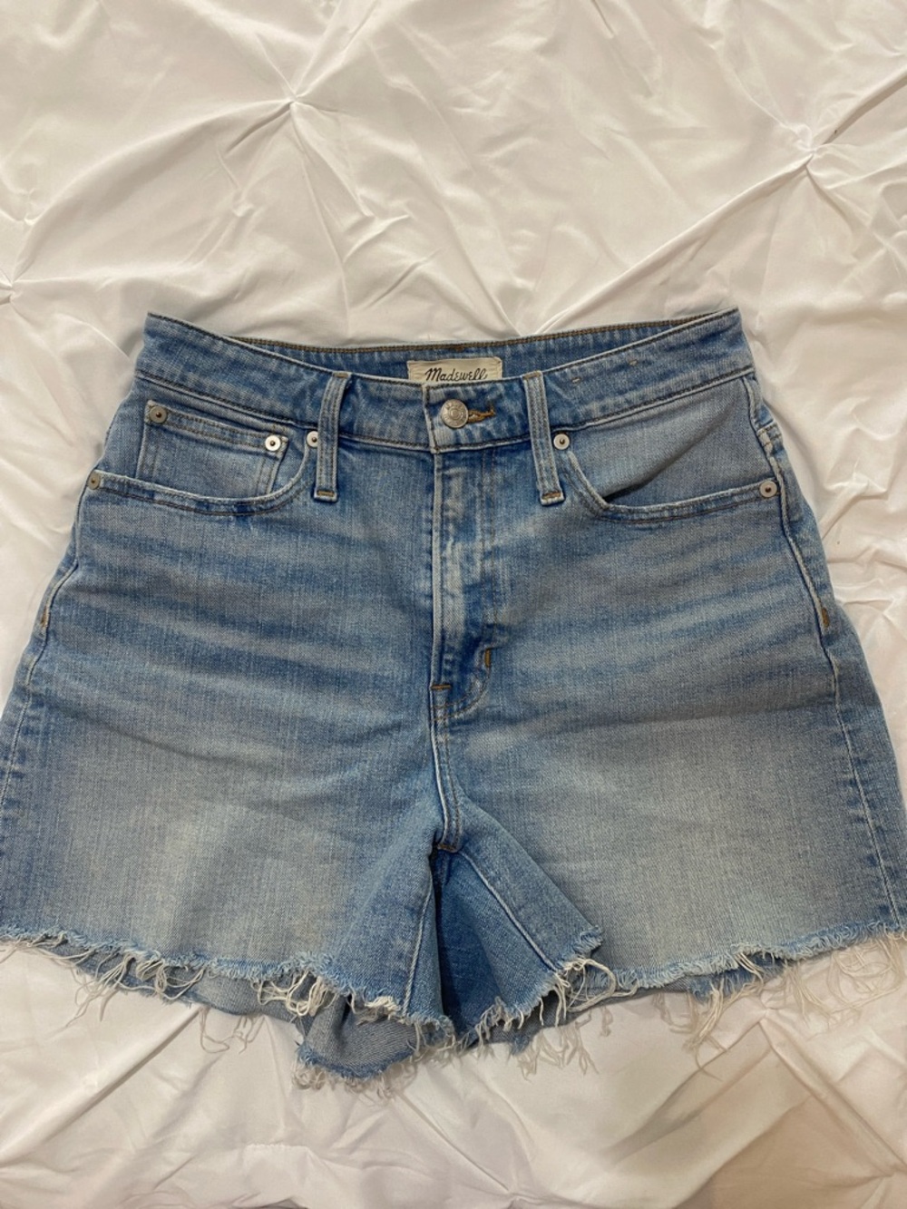 Madewell The Curvy Perfect Vintage Short Size 26/Small Washed Denim Shorts